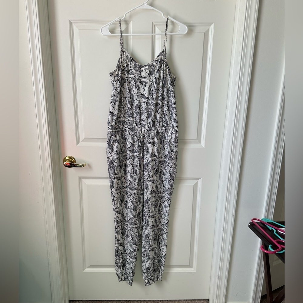 Banana Republic Leaf Print Drapey Sleeveless Jumpsuit Travel Size 6